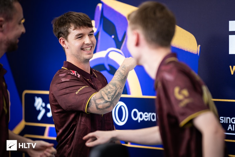 Astralis 在 BLAST 世界总决赛揭幕战中爆冷击败 NAVI