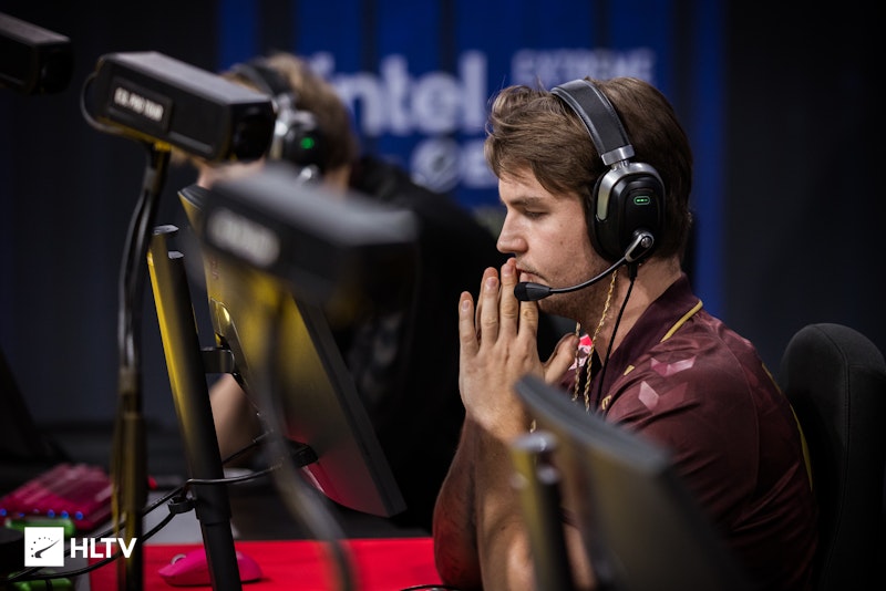 Astralis 惊险过关，淘汰 FlyQuest