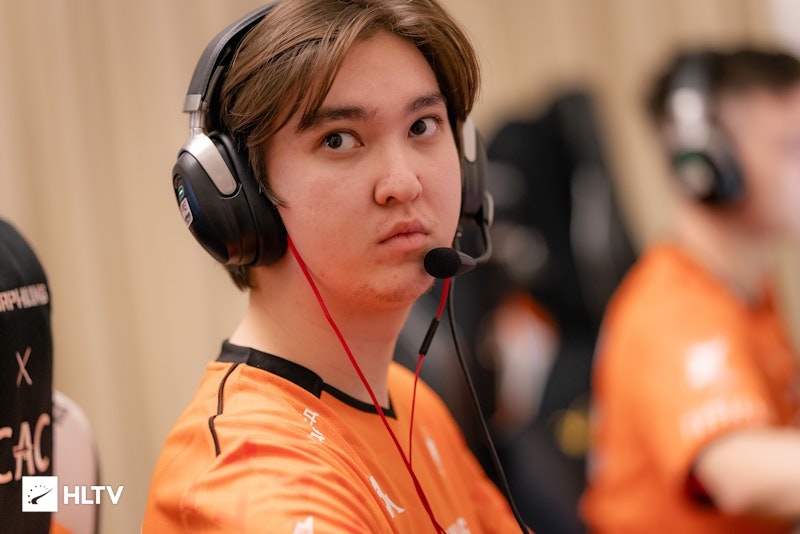 Virtus.pro 将 ICY 下放替补席，提拔 b1st