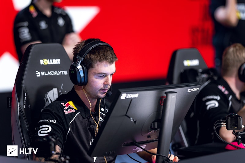 Astralis 在布达佩斯送走 FlyQuest